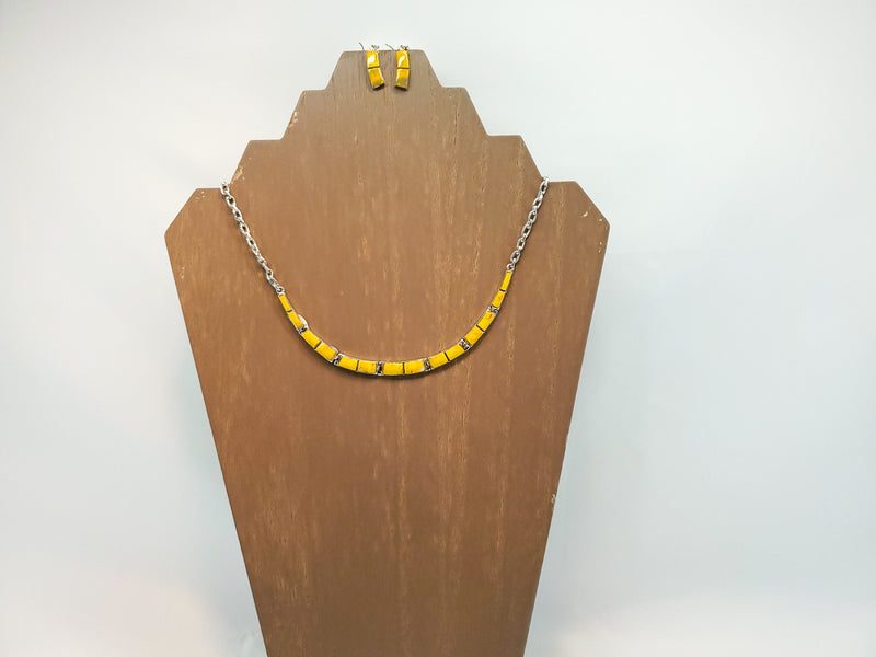 BumbleBee Agate Choker with Earrings