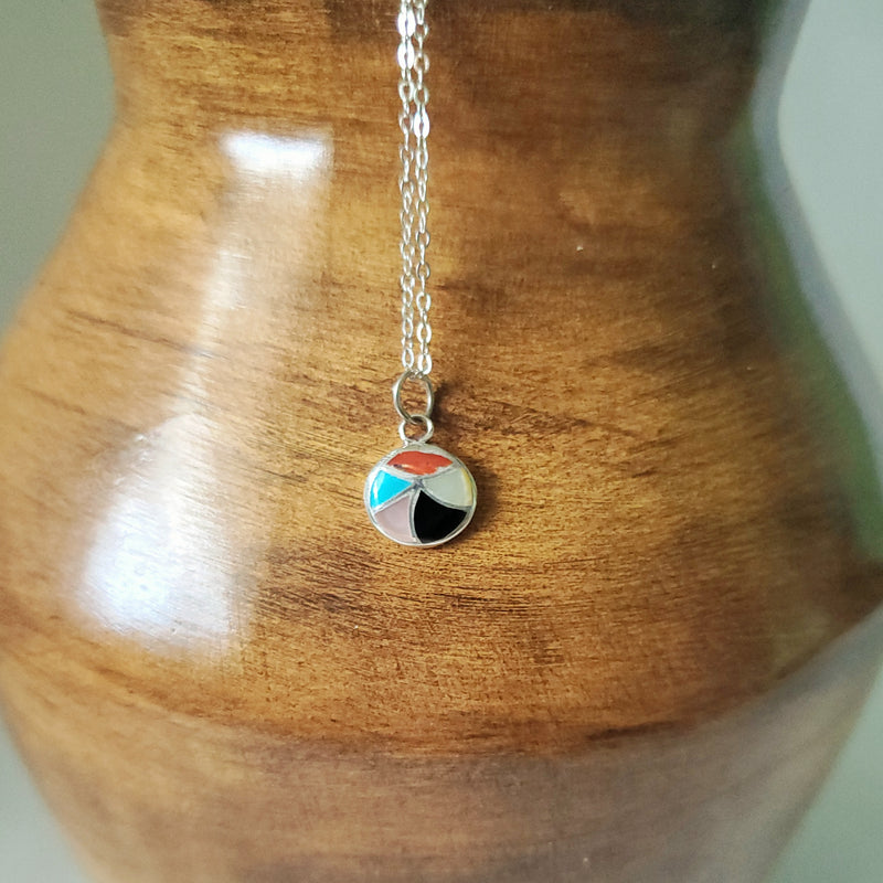 Round Pendant Inlay Necklace