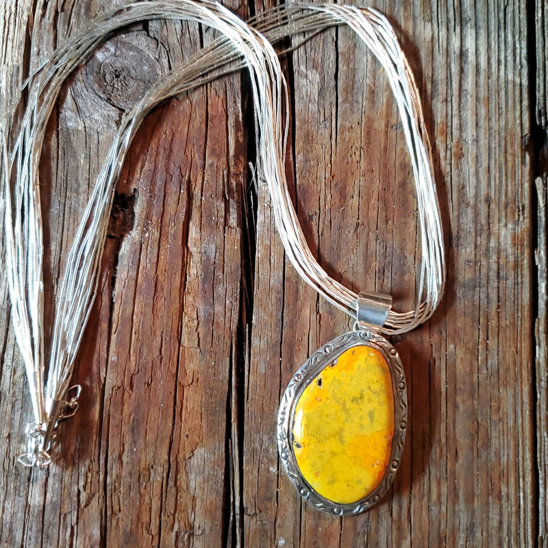 Bumblebee Agate Pendant Set