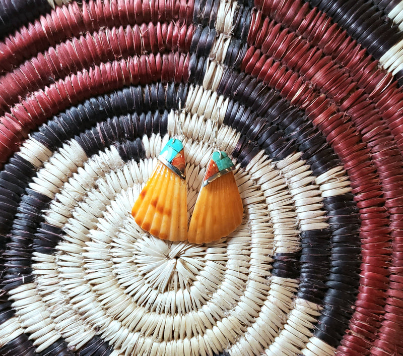 Shell Inlay Earring